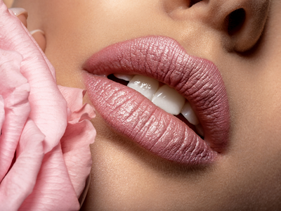 Leovard Lip Luster: The Perfect Gift for Your Lip Filler Clients